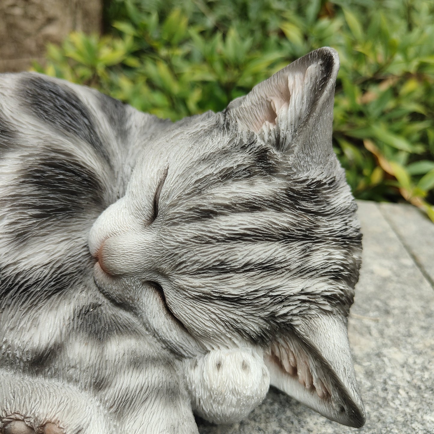 Elegant Black Polyresin Sleeping Cat Statue - Enchanting Feline Decor Figurine