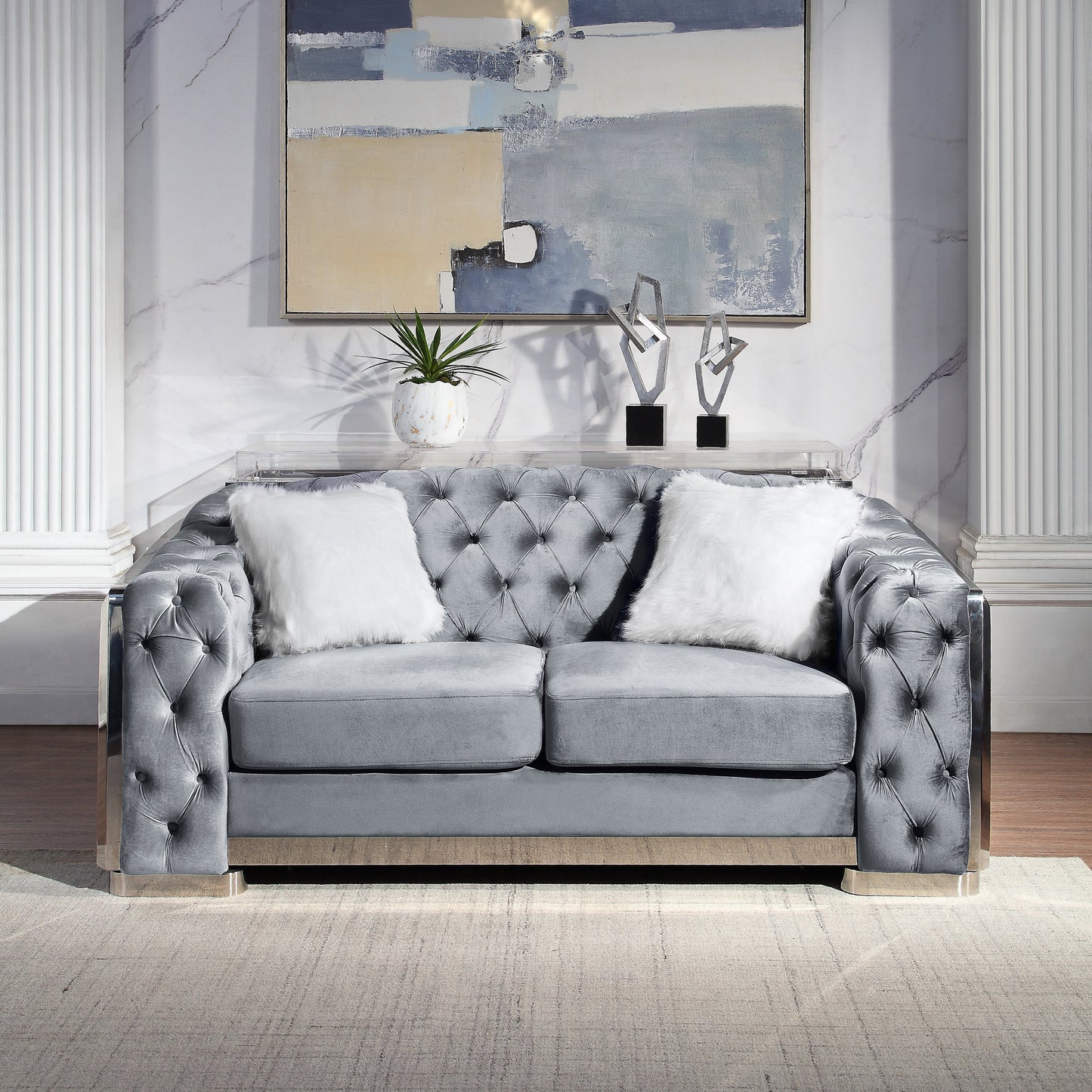 Luxury Polyester Velvet Furniture: Stylish Sofa, Loveseat & Chair with Solid Wood & Stainless Steel Legs